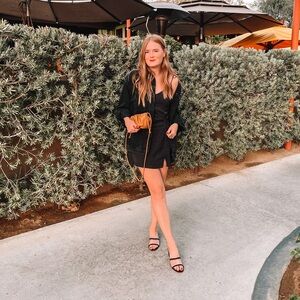 Hey I’m Caroline 👋🏻